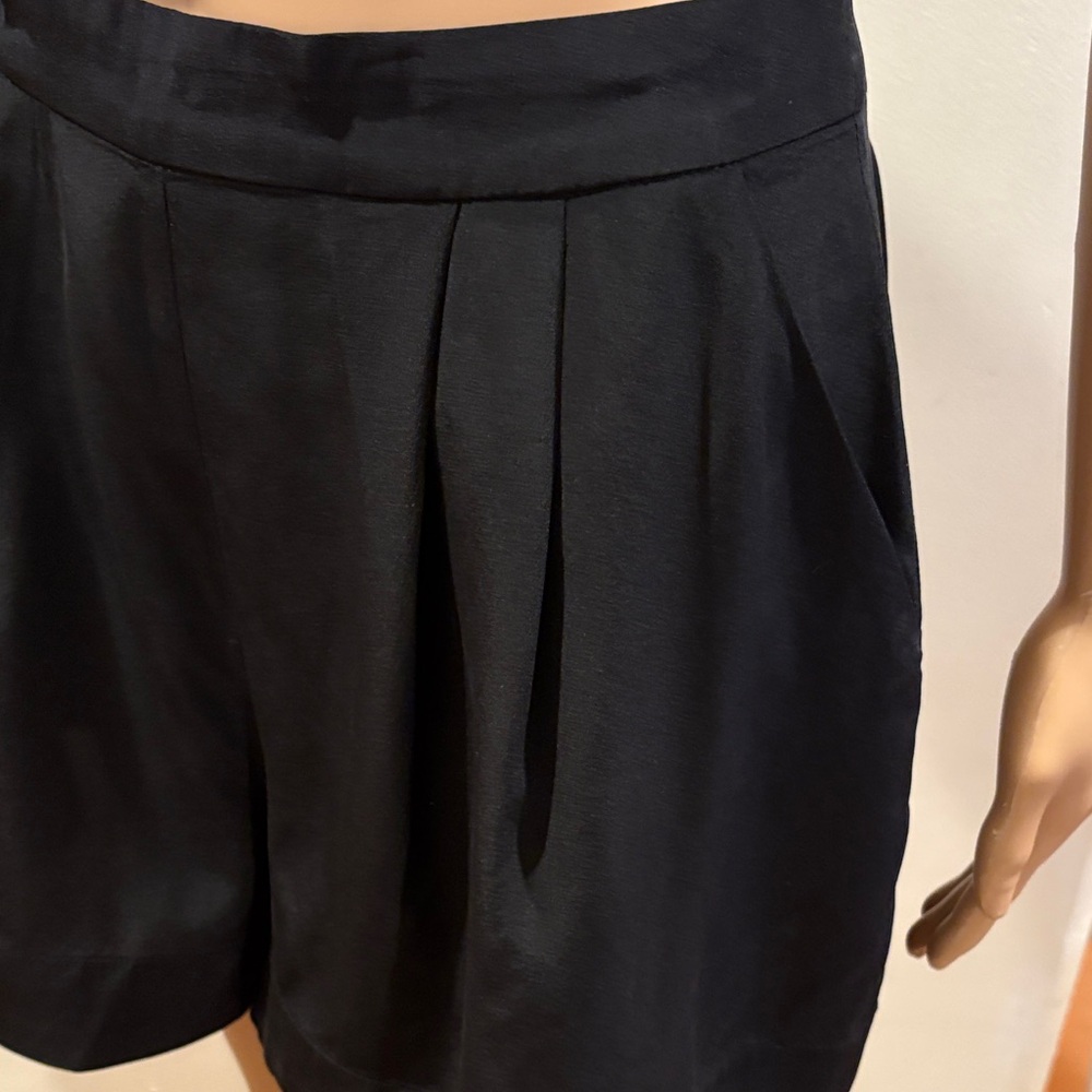ZIMMERMAN size 1 (US 6) Black Pleated , with Pockets , 100% Silk Women's Shorts - Picture 3 of 9
